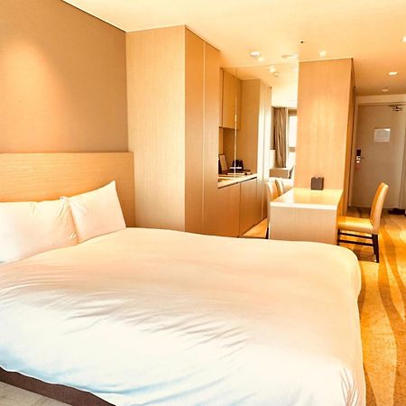 Saint Beach Hotel Jeju Bagian luar foto