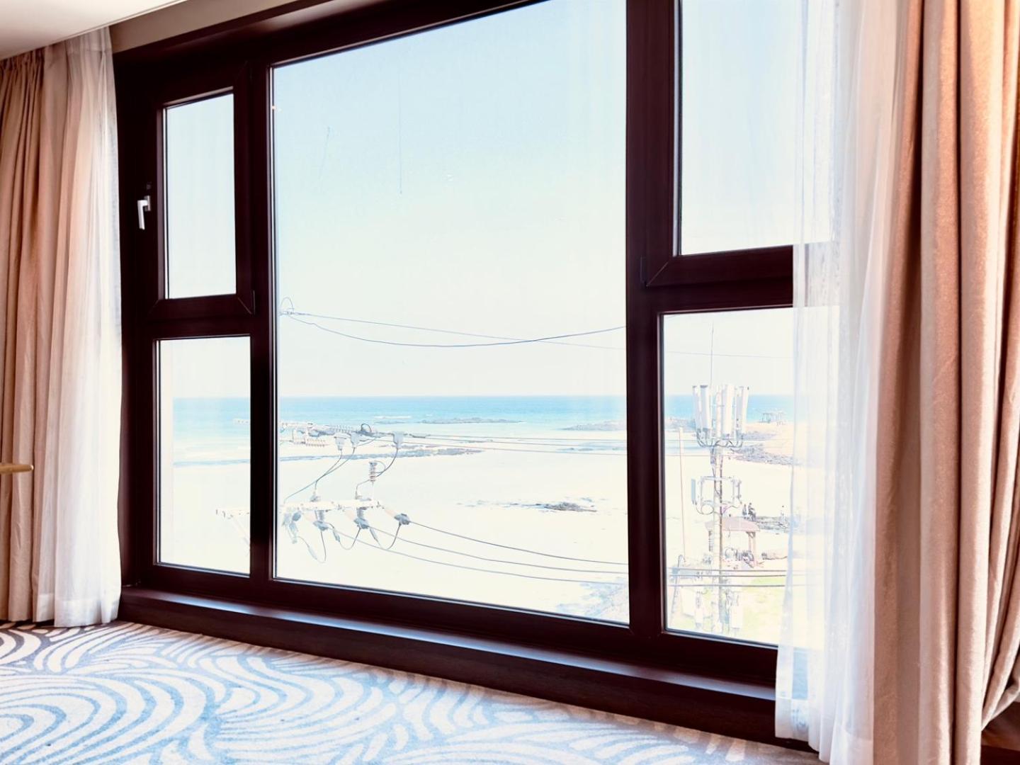 Saint Beach Hotel Jeju Bagian luar foto